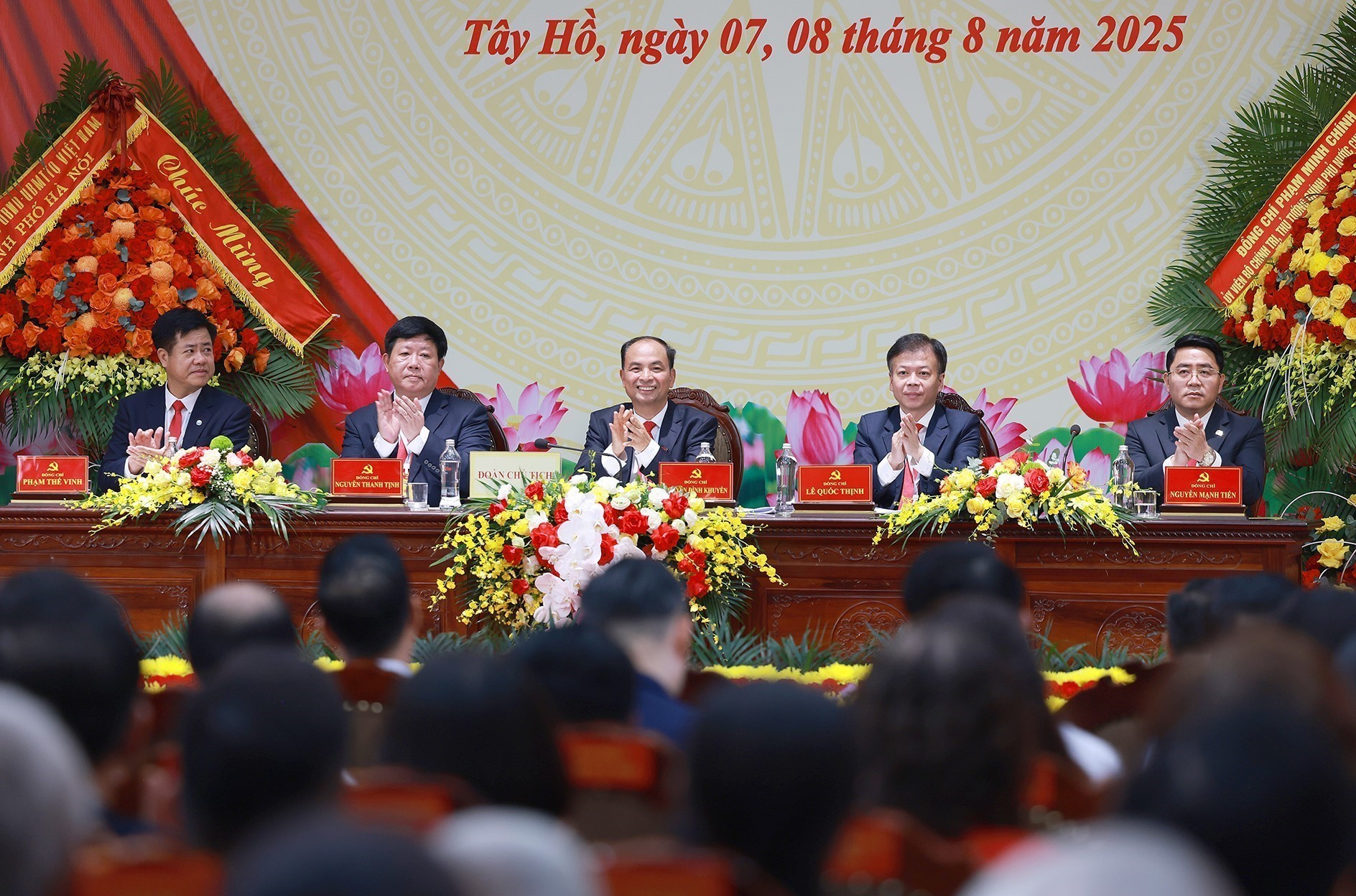 Thủ tướng dự Đại hội Đảng bộ phường Tây Hồ lần thứ I - Ảnh 3.
