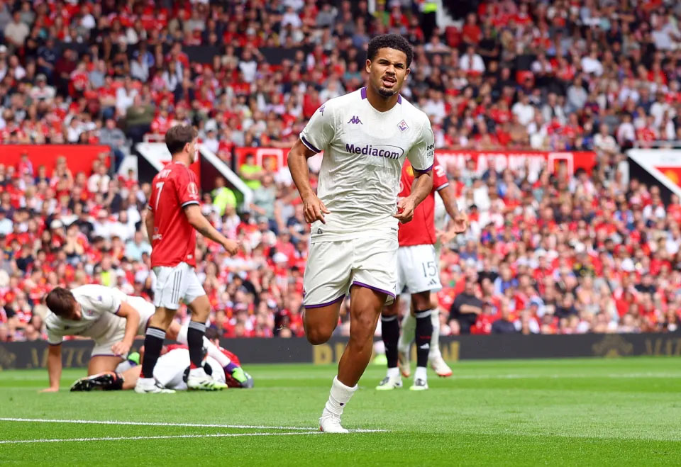 Sesko Ra Mắt Ở Old Trafford, Mu Thắng Fiorentina Ở Loạt Sút Luân Lưu - Ảnh 2. Sesko Ra Mắt Ở Old Trafford, Mu Thắng Fiorentina Ở Loạt Sút Luân Lưu - Ảnh 2.
