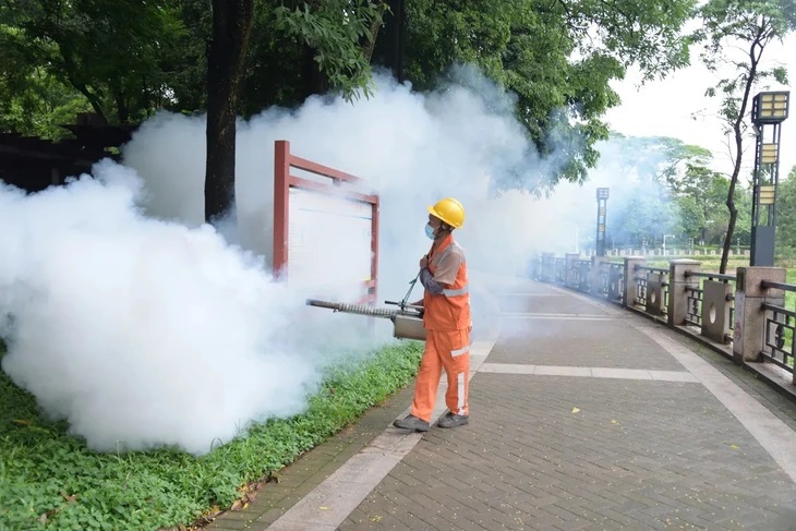 Trung Quốc triển khai loạt biện pháp mạnh ngăn virus chikungunya lây lan - Ảnh 1.
