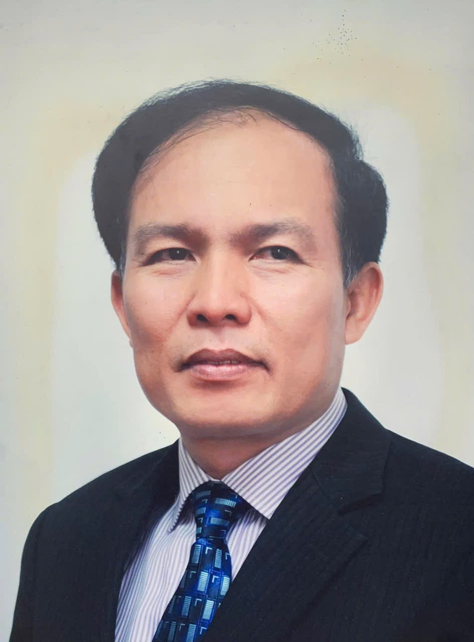 Nhà thơ Ngô Hoài Chung: &quot;Tôi chỉ là hạt thóc&quot; - Ảnh 1.