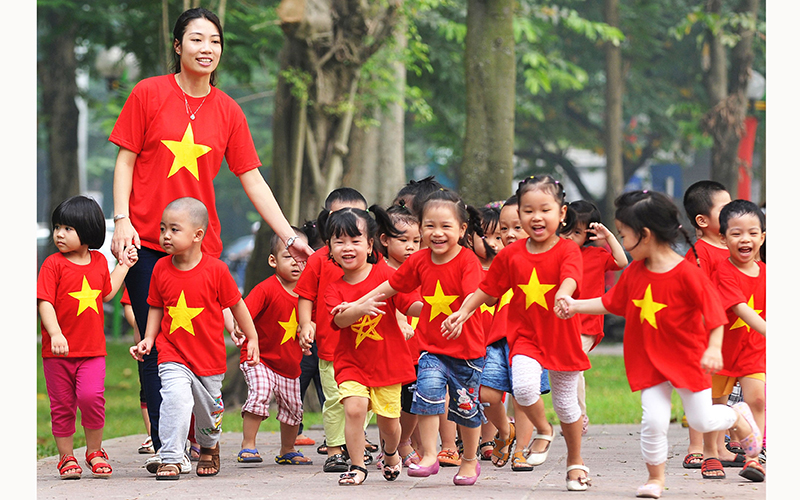 Xây dựng môi trường sống an toàn, bao trùm và công bằng hơn cho trẻ em Việt Nam - Ảnh 1.