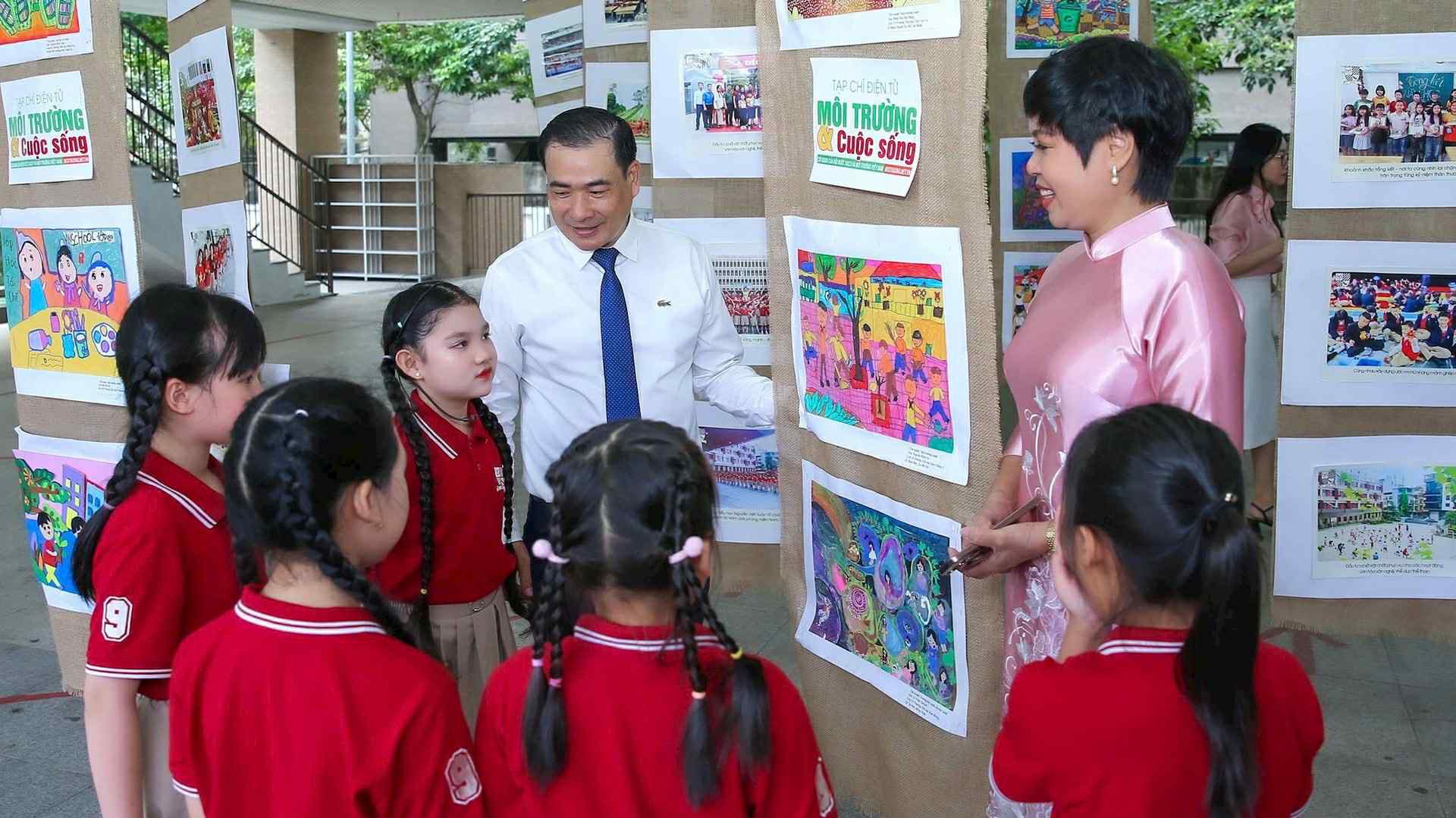 Phát động thi vẽ tranh bảo vệ môi trường học đường chủ đề 'Sân trường mơ ước của em'