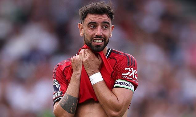 Bruno Fernandes đáp trả chỉ trích và khẳng định vai trò đội trưởng tại MU - Ảnh 1.