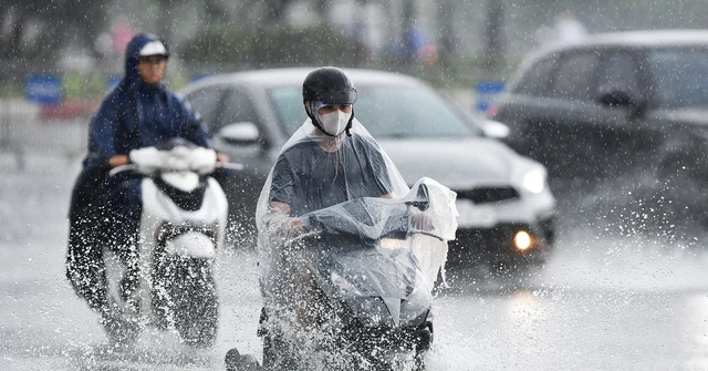 Dự báo thời tiết ngày 16/9: Mưa dông tiếp diễn ở nhiều nơi, xuất hiện vùng áp thấp trên Biển Đông - Ảnh 2.
