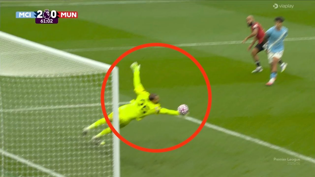 Các thủ môn huyền thoại hết lời ca ngợi Donnarumma, tin sẽ giúp Man City  mạnh lên rất nhiều