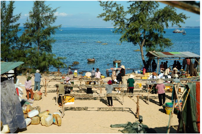 “Truy tìm Long diên hương” gây bất ngờ với những cảnh hành động nghẹt thở - Ảnh 3.