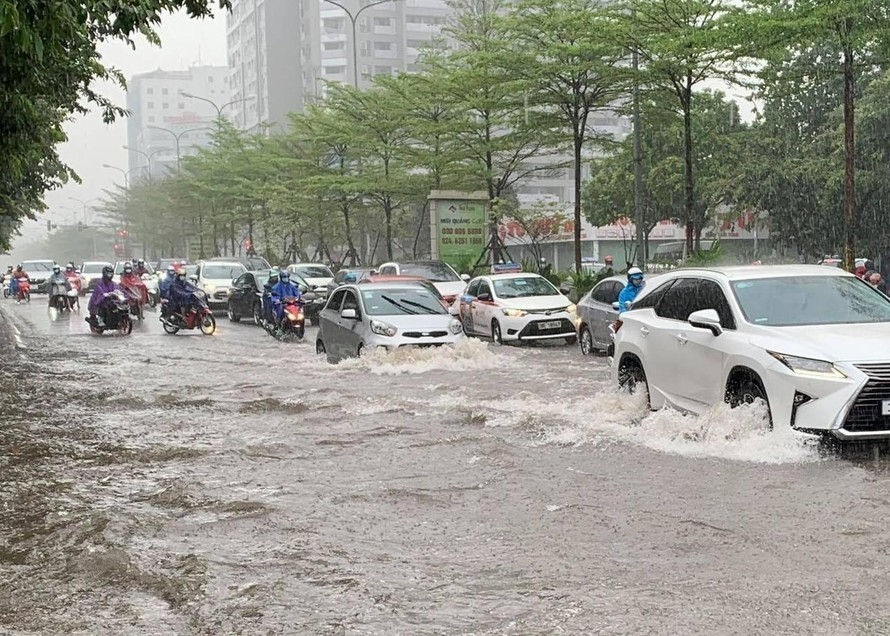 Thời tiết đêm 20/9: Từ Quảng Trị đến Gia Lai tiếp tục có mưa to, nguy cơ lũ quét nhiều nơi - Ảnh 2.