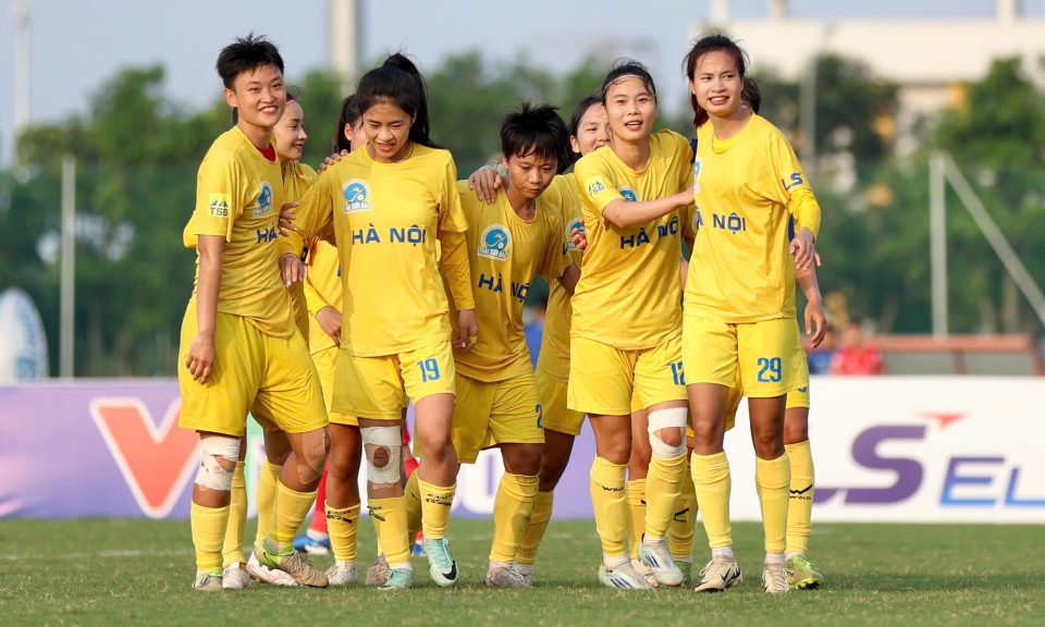 Tin nóng bóng đá Việt hôm nay 23/9: Đội tuyển Việt Nam dẫn đầu vòng loại futsal châu Á; Văn Lâm tiết lộ điều ước cùng Xuân Son - Ảnh 3.