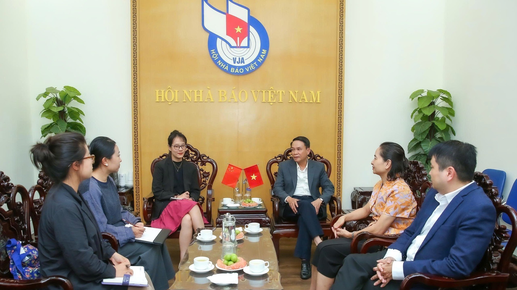 Hội Nhà báo Việt Nam tăng cường hợp tác với Tập đoàn Nhật báo Vân Nam