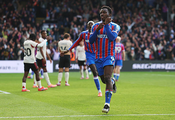 Crystal Palace tiếp tục hành trình kỳ diệu tại Ngoại hạng Anh với chiến thắng 2-1 trước Liverpool trên sân nhà tối 27/9.