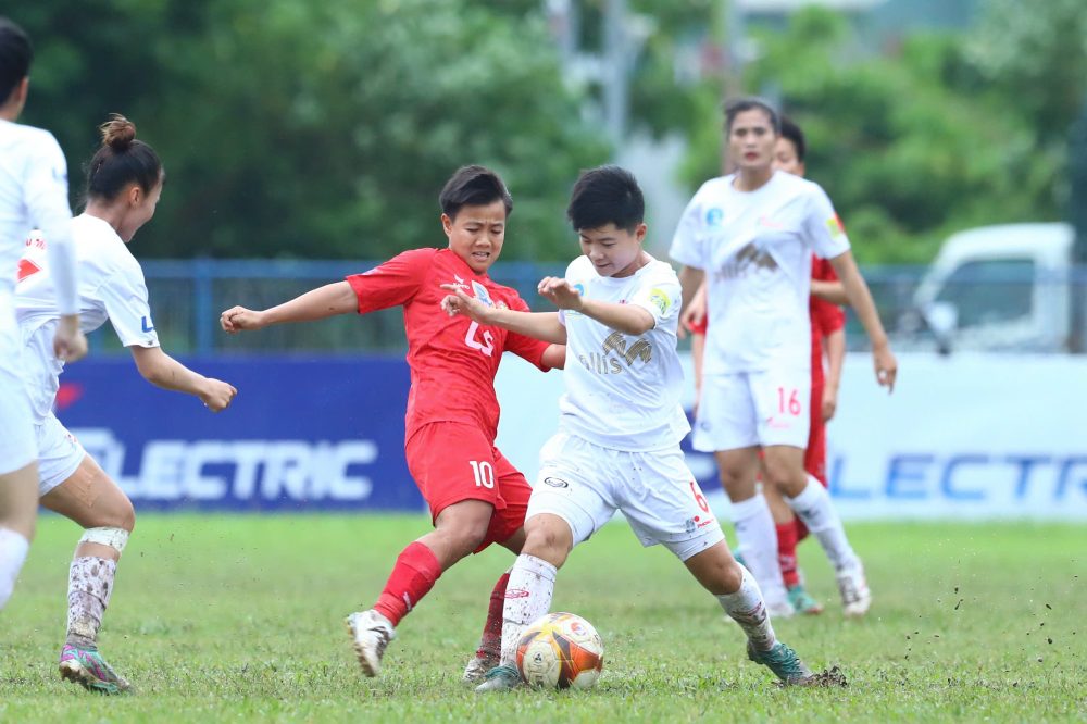 Tin nóng bóng đá Việt Nam hôm nay 30/9: HLV Kim Sang-sik ‘đau đầu’ vì Châu Ngọc Quang; Luật sư Việt Nam không tham gia vụ việc FIFA kỷ luật bóng đá Malaysia - Ảnh 3.
