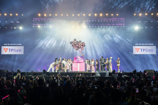 Săn vé Em Xinh “Say Hi” Concert Đêm 2 siêu dễ cùng TPBank - Ảnh 1.