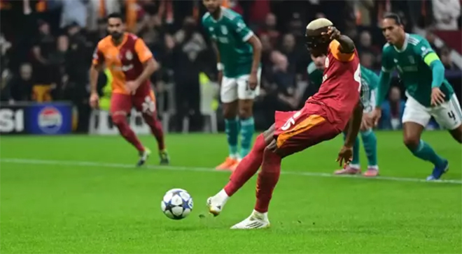 Salah, Isak, Ekitike bất lực, Liverpool thất thủ trên đất Thổ Nhĩ Kỳ - Ảnh 1.