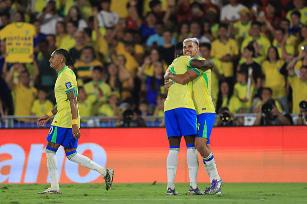 Brazil Thắng Dễ Chile 3-0 Ở Vòng Loại World Cup 2026 Brazil Thắng Dễ Chile 3-0 Ở Vòng Loại World Cup 2026