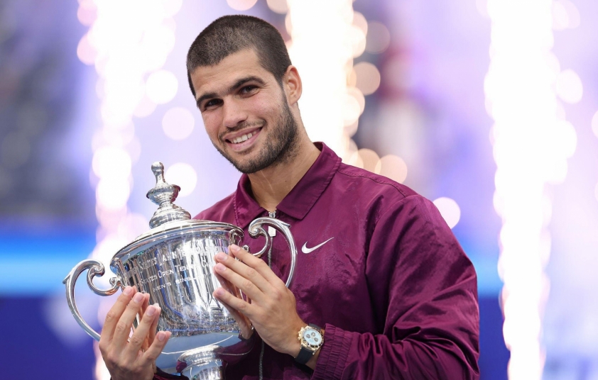 Thắng dễ Sinner, Alcaraz lần thứ 2 vô địch US Open - Ảnh 1.