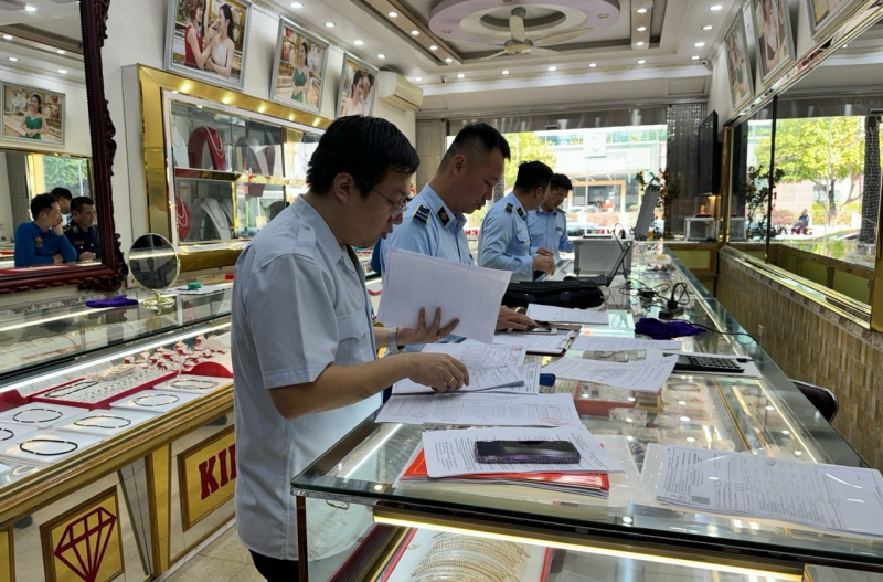 Thanh tra việc chấp hành pháp luật của các doanh nghiệp kinh doanh vàng - Ảnh 1.