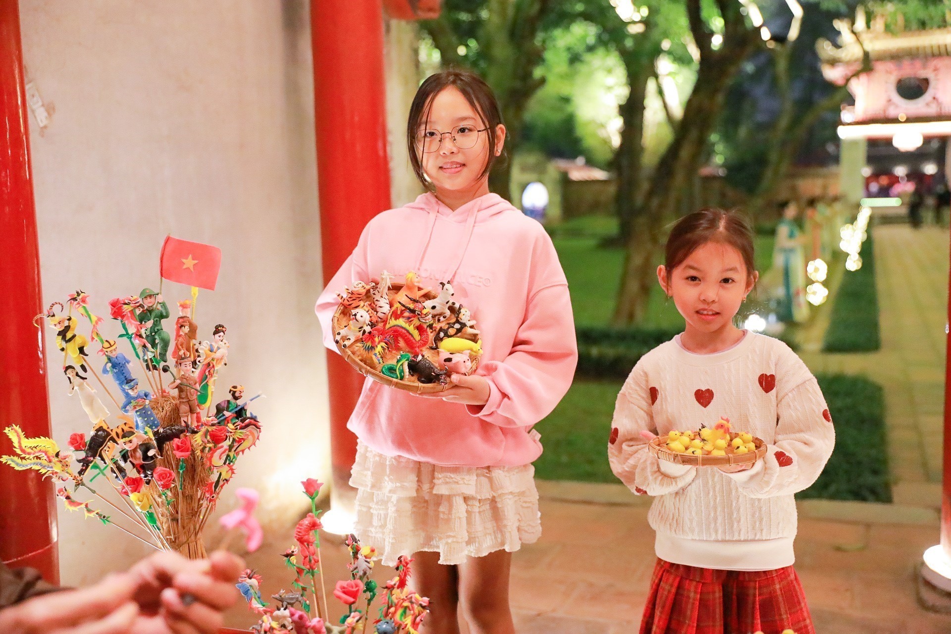 Khám phá đêm Văn Miếu – Quốc Tử Giám qua "Âm sắc Việt" - Ảnh 3. Khám phá đêm Văn Miếu – Quốc Tử Giám qua "Âm sắc Việt" - Ảnh 3.