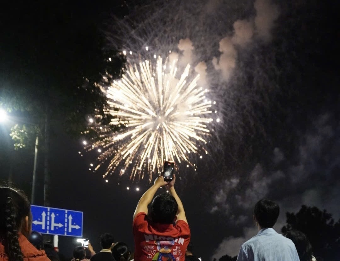 Hình ảnh chào đón năm mới 2026 khắp mọi miền đất nước - Ảnh 4.