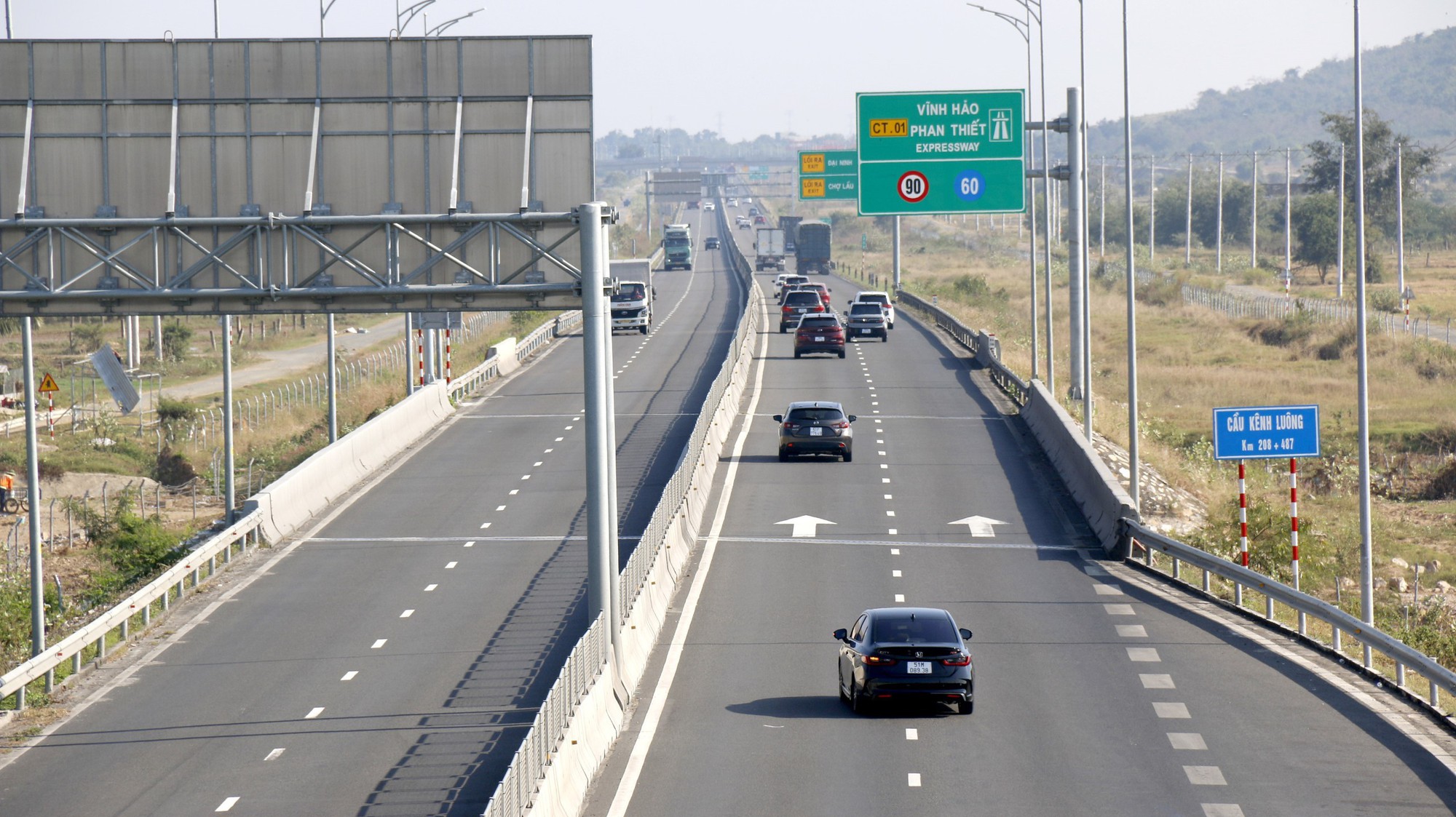 Vận hành thử nghiệm hệ thống giao thông thông minh trên cao tốc Vĩnh Hảo - Phan Thiết (Lâm Đồng)