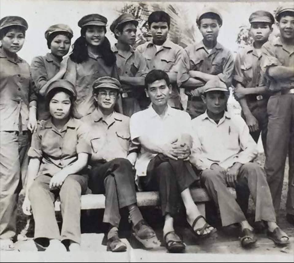 Vĩnh biệt Nhà báo - Chiến sĩ Trương Đức Anh - Ảnh 4. Vĩnh biệt Nhà báo - Chiến sĩ Trương Đức Anh - Ảnh 4.