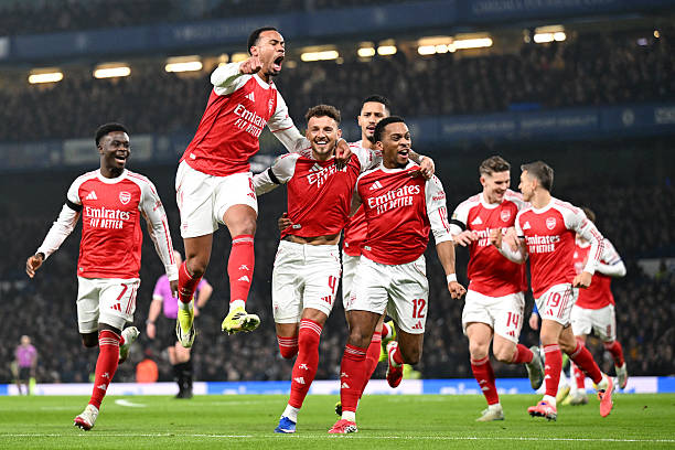 Arsenal tiến một bước gần hơn tới trận chung kết Carabao Cup sau chiến thắng 3-2 trước Chelsea ở bán kết lượt đi, qua đó nối dài mạch 10 trận bất bại trên mọi đấu trường. Arsenal tiến một bước gần hơn tới trận chung kết Carabao Cup sau chiến thắng 3-2 trước Chelsea ở bán kết lượt đi, qua đó nối dài mạch 10 trận bất bại trên mọi đấu trường.