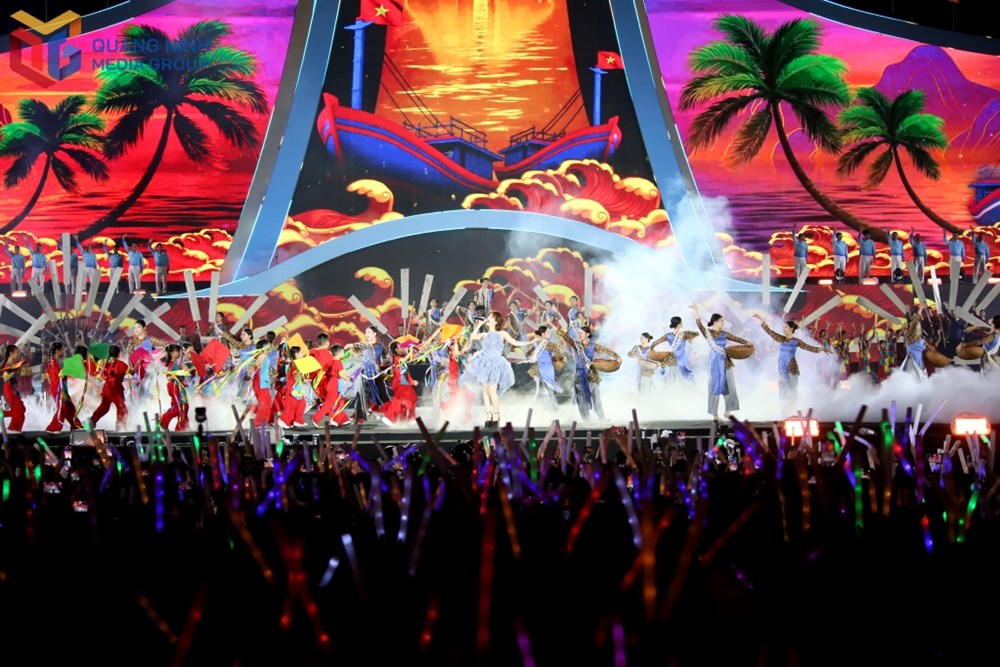 Lần đầu tiên tổ chức Đại lộ hoa và công nghệ ánh sáng trong dịp Tết Nguyên đán 2026 - Ảnh 1.