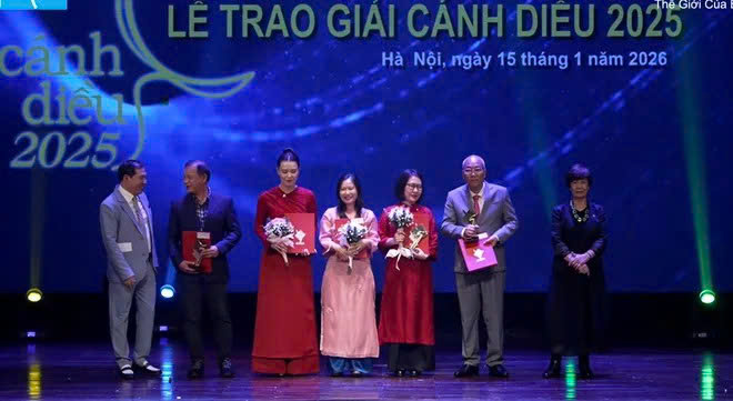 'Mưa đỏ' và 'Không thời gian' thắng lớn tại giải Cánh diều 2025 - Ảnh 6.