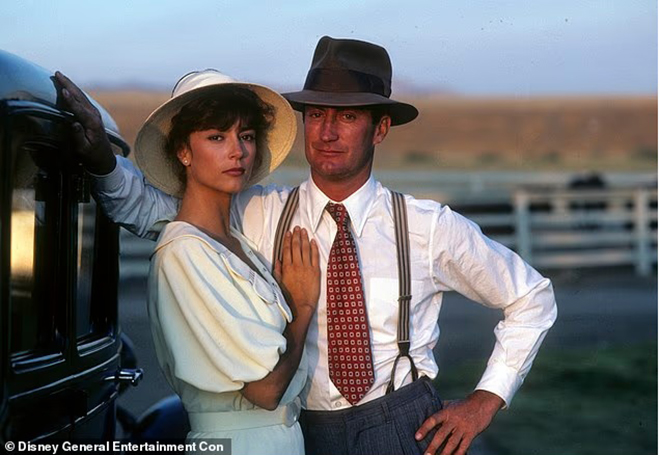 Bất ngờ với cuộc sống của nàng Meggie trong "Tiếng chim hót trong bụi mận gai" - Ảnh 1.