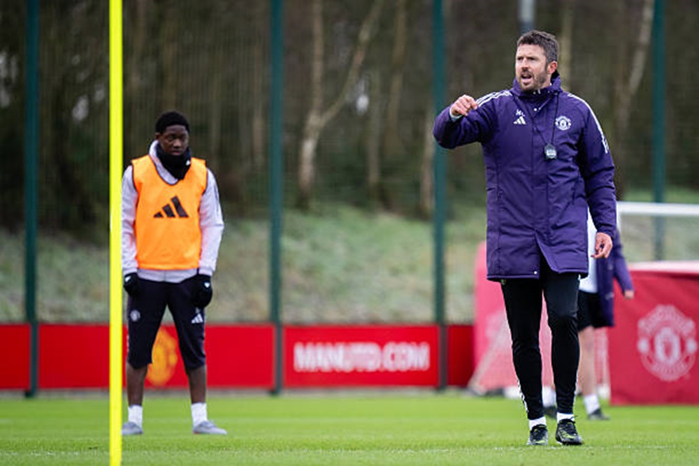 Carrick liệu có giúp được MU đánh bại Man City ở derby Manchester cuối tuần này?