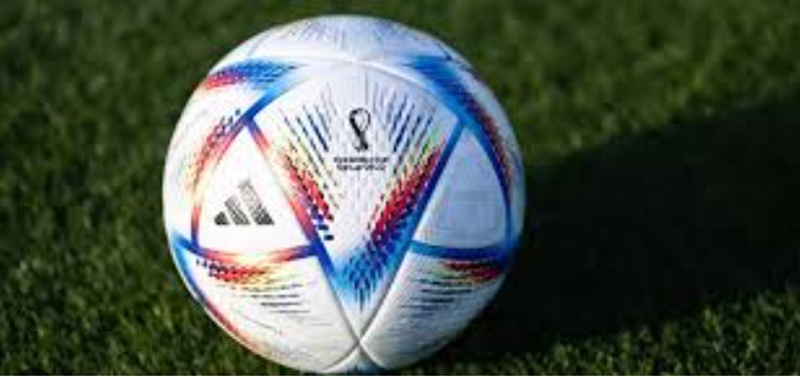 Các nhà làm luật thuộc Hội đồng Liên đoàn Bóng đá Quốc tế (IFAB) dự kiến bật đèn xanh cho việc sử dụng chip trong những quả bóng “kết nối” ở các tình huống bóng đi hết đường biên, tại cuộc họp diễn ra vào tuần tới