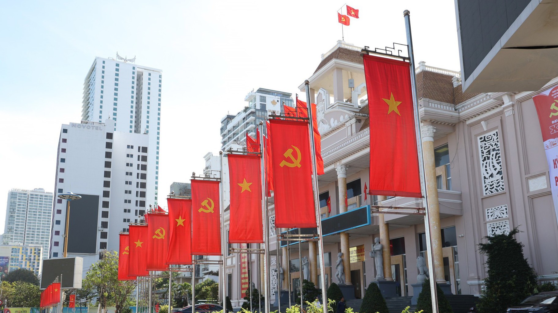 Đại hội XIV của Đảng: Chuyên gia quốc tế ấn tượng về sự tăng trưởng kinh tế và uy tín của Việt Nam