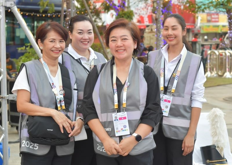 Quốc kỳ Việt Nam tung bay tại Lễ Thượng cờ ASEAN Para Games 13 - Ảnh 3.