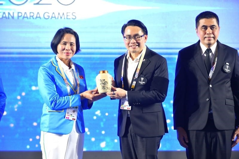 Quốc kỳ Việt Nam tung bay tại Lễ Thượng cờ ASEAN Para Games 13 - Ảnh 10.