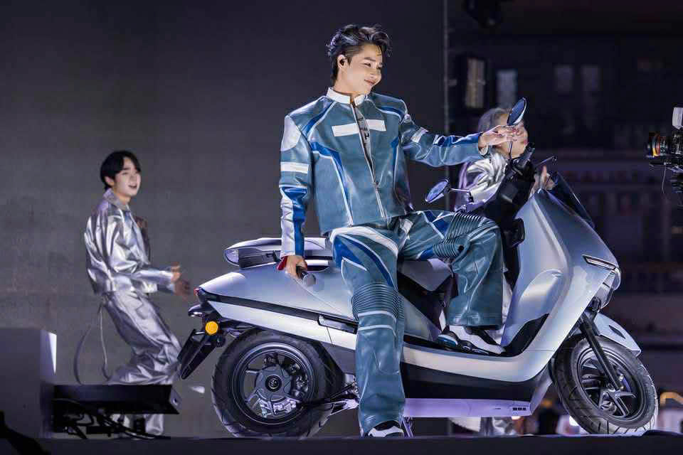 Honda tăng tốc xe máy điện tại Việt Nam: sản phẩm riêng, đổi pin miễn phí - Ảnh 1.