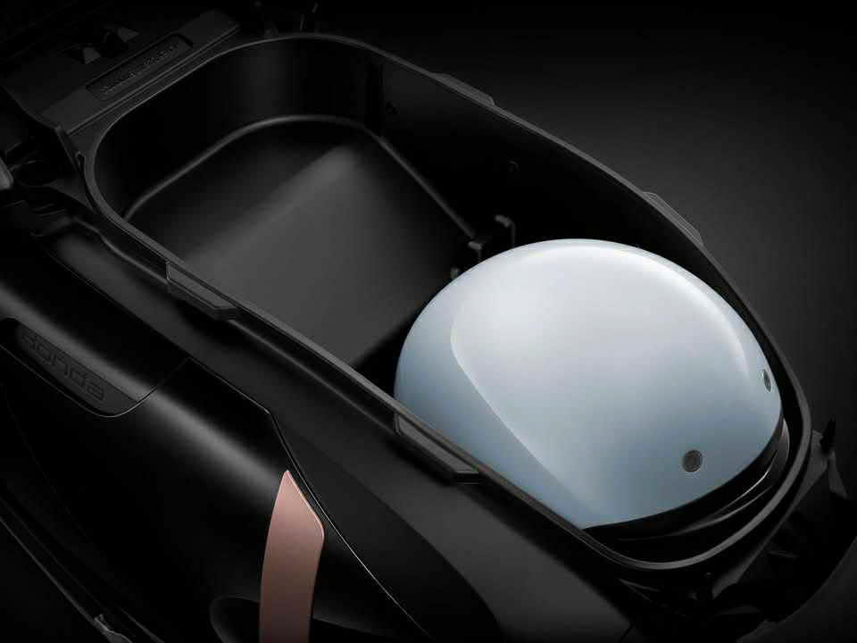 Honda tăng tốc xe máy điện tại Việt Nam: sản phẩm riêng, đổi pin miễn phí - Ảnh 2.