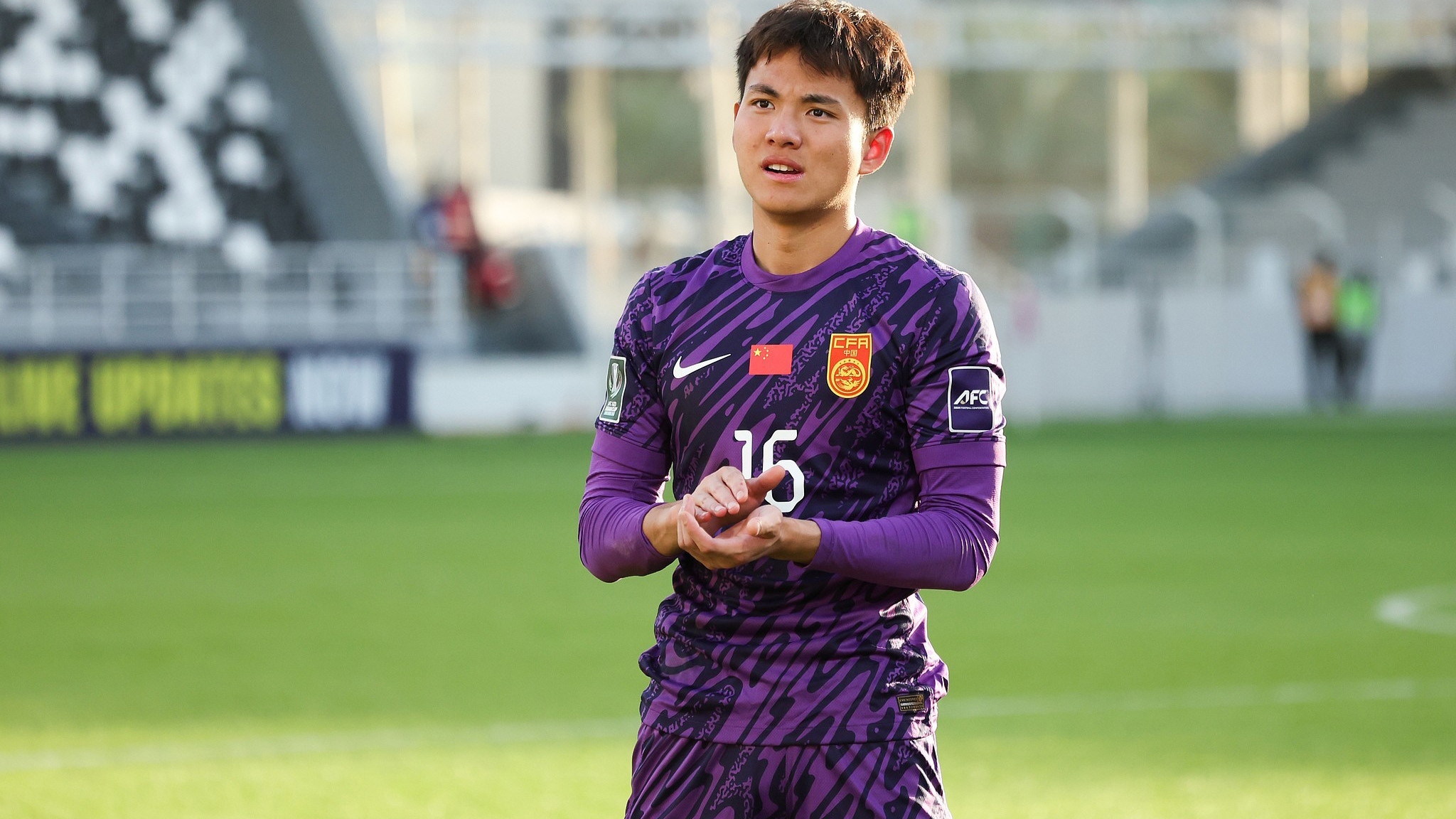 Trước trận gặp U23 Việt Nam, thủ môn U23 Trung Quốc khẳng định: 'Dù có Ronaldo hay Messi, tôi vẫn cản phá như thường'