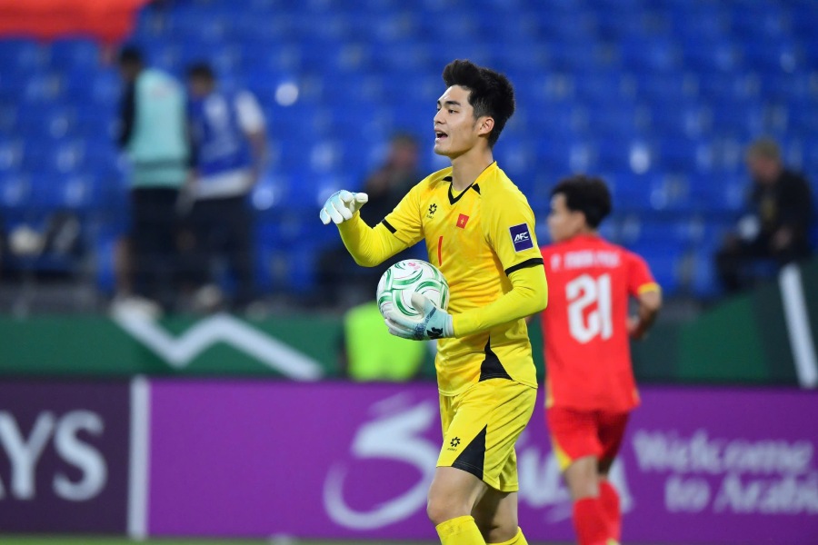 Trung Kiên nói điều đặc biệt về đồng nghiệp Li Hao của U23 Trung Quốc - Ảnh 1.