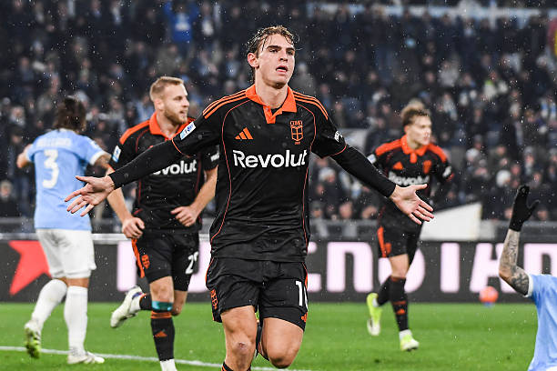 Como thắng thuyết phục chủ nhà Lazio 3-0 ở vòng 21 để củng cố vị trí trong top 6 Serie A