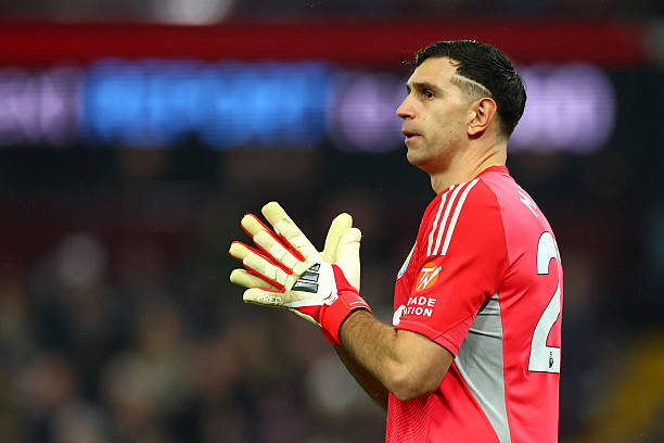 Inter Milan muốn chiêu mộ thủ môn Emiliano Martinez