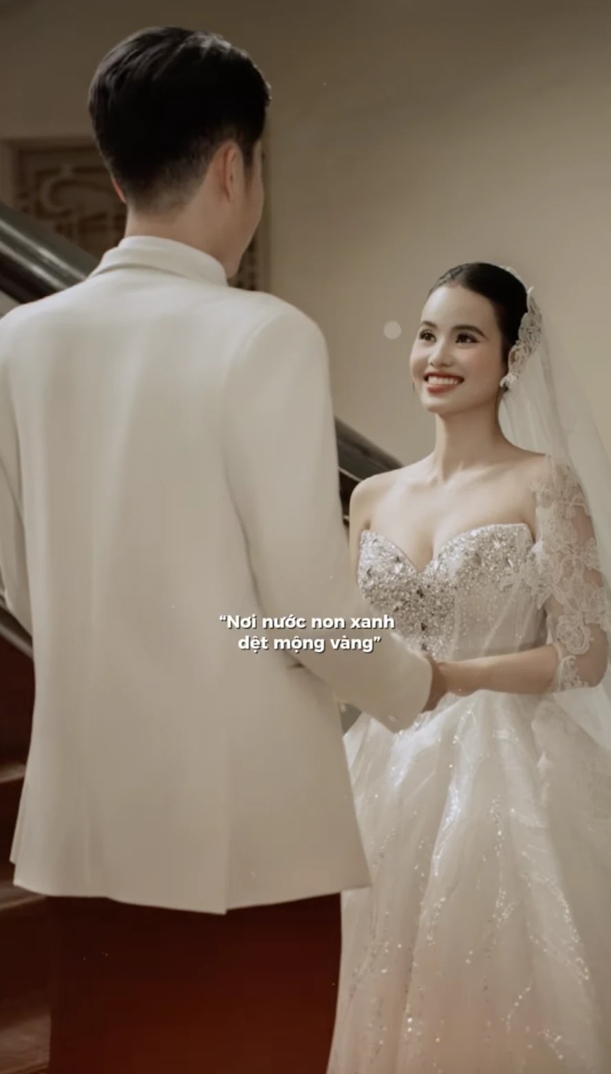 Hotgirl bắn cung tung ảnh cưới ngọt ngào bên tay vợt Lê Đức Phát, khép lại 'chuyện tình Olympic' bằng cái kết viên mãn - Ảnh 2.