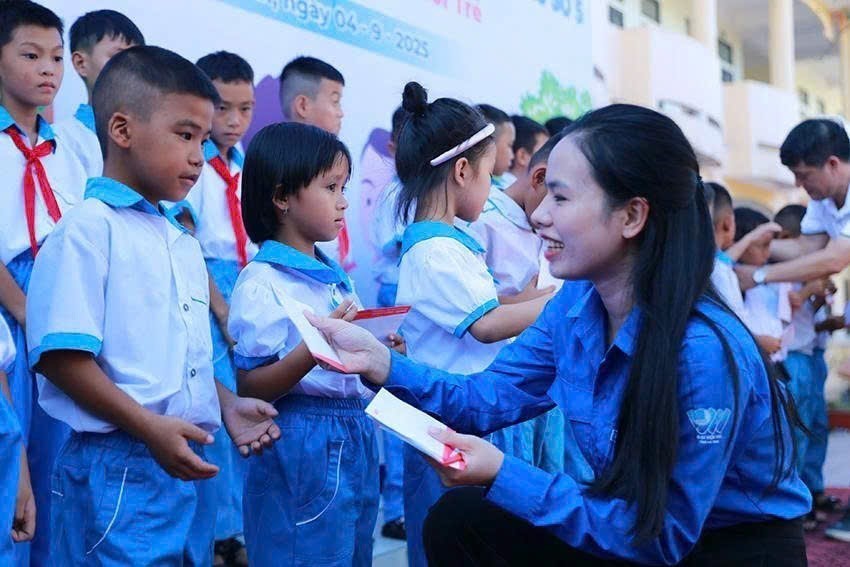 Đại hội XIV của Đảng: Bồi dưỡng thanh niên trở thành lực lượng kế cận xuất sắc của Đảng - Ảnh 2.