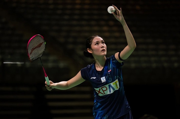 Nguyễn Thùy Linh chạm trán 'hoa khôi cầu lông' Thái Lan ở tứ kết Indonesia Masters 2026 - Ảnh 3. Nguyễn Thùy Linh chạm trán 'hoa khôi cầu lông' Thái Lan ở tứ kết Indonesia Masters 2026 - Ảnh 3.
