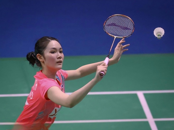 Nguyễn Thùy Linh chạm trán 'hoa khôi cầu lông' Thái Lan ở tứ kết Indonesia Masters 2026 - Ảnh 2. Nguyễn Thùy Linh chạm trán 'hoa khôi cầu lông' Thái Lan ở tứ kết Indonesia Masters 2026 - Ảnh 2.