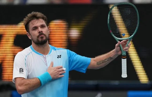 Cựu vô địch Grand Slam tranh thủ... uống bia trong khi thi đấu ở Australian Open 2026 - Ảnh 2. Cựu vô địch Grand Slam tranh thủ... uống bia trong khi thi đấu ở Australian Open 2026 - Ảnh 2.