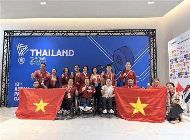 ASEAN Para Games 13: Anh Khoa, Linh Phượng liên tiếp giành HCV cho Thể thao Việt Nam - Ảnh 2. ASEAN Para Games 13: Anh Khoa, Linh Phượng liên tiếp giành HCV cho Thể thao Việt Nam - Ảnh 2.