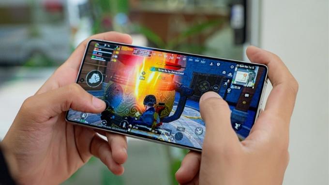 Có nên nâng cấp lên Samsung Galaxy S25 Ultra nếu đang dùng S22 hoặc S23 không? - Ảnh 1. Có nên nâng cấp lên Samsung Galaxy S25 Ultra nếu đang dùng S22 hoặc S23 không? - Ảnh 1.