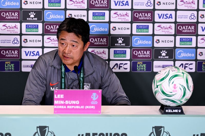 HLV U23 Hàn Quốc thừa nhận các học trò mất bình tĩnh - Ảnh 1.
