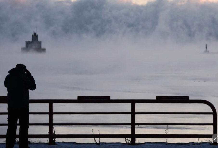 Hơn 200 triệu người Mỹ đối mặt cơn bão mùa Đông khắc nghiệt nhất trong nhiều năm - Ảnh 2.