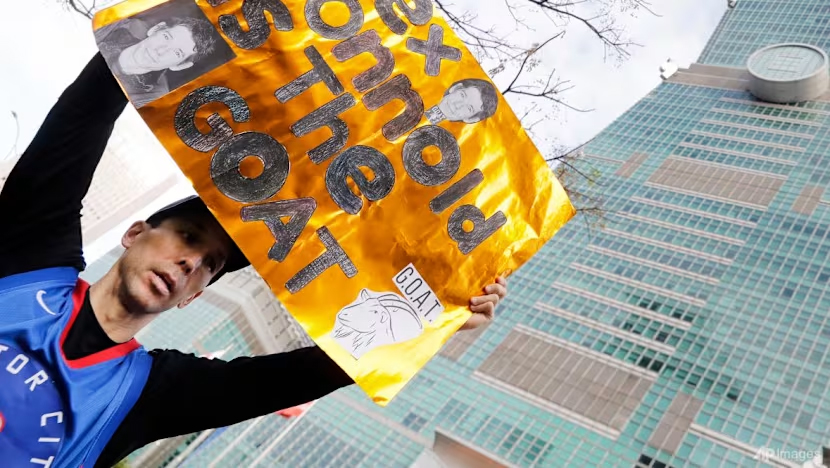 'Người nhện' giữa đời thực: Tay không chinh phục tòa tháp 101 tầng ở châu Á - Ảnh 4.