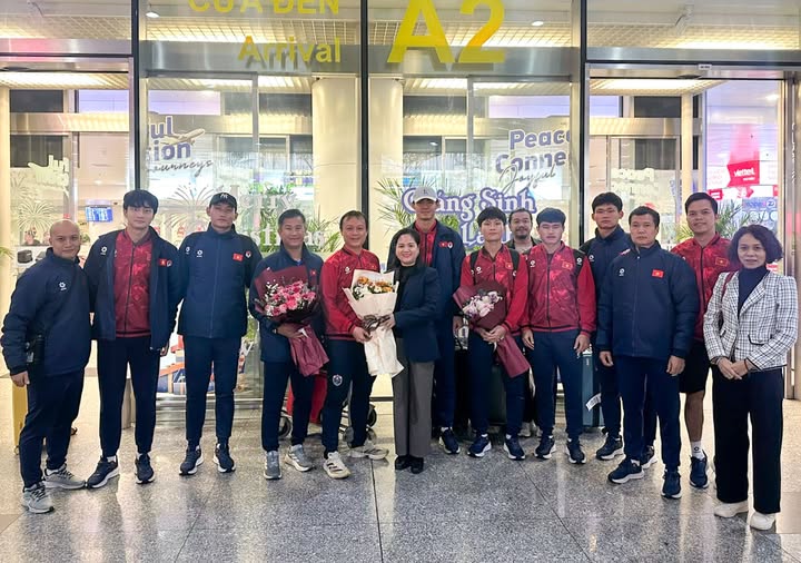 Trung Kiên cùng những thành viên cuối cùng của U23 Việt Nam đã về nước - Ảnh 1. Trung Kiên cùng những thành viên cuối cùng của U23 Việt Nam đã về nước - Ảnh 1.